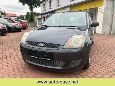 Gebraucht Ford Fiesta Trend 69 PS (50 kW) 2006 Grau Kleinwagen