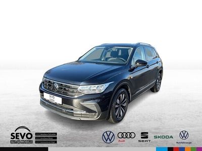 Gebraucht VW Tiguan Move 150 PS (110 kW) 2024 Schwarz SUV