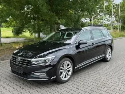 Gebraucht VW Passat R-line 200 PS (147 kW) 2022 Schwarz Kombi