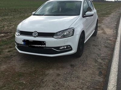 Gebraucht VW Polo Comfortline 60 PS (44 kW) 2014 Weiß Kleinwagen