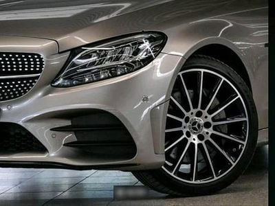 Usata Mercedes C300e 306 CV (225 kW) 2020 Oro Station wagon