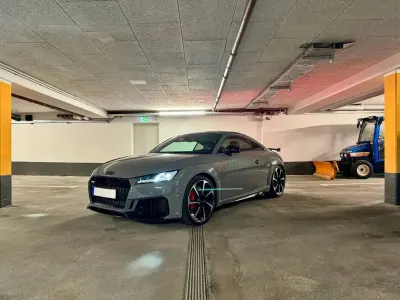Gebraucht Audi TT RS Design 400 PS (294 kW) 2023 Grau Coupé