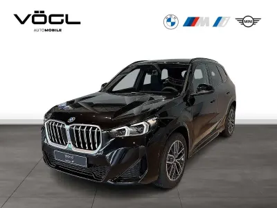 Neu BMW X1 M Sport 245 PS (180 kW) 2026 Black sapphire SUV