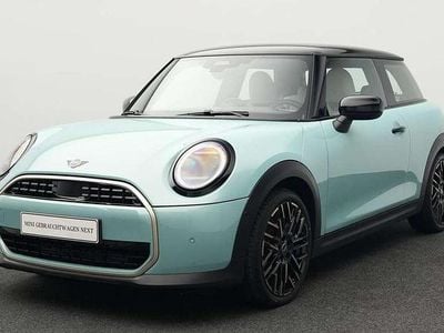 Gebraucht Mini Cooper Favoured 156 PS (114 kW) 2024 Grün Kleinwagen