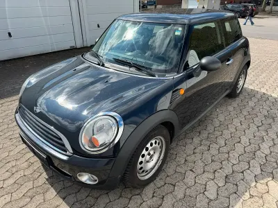 Gebraucht Mini Cooper 70 PS (51 kW) 2008 Schwarz Kleinwagen