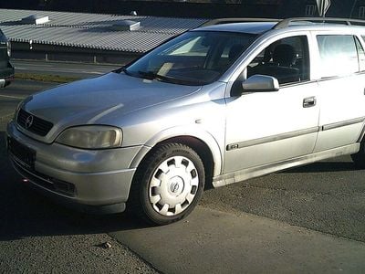 Gebraucht Opel Astra 101 PS (74 kW) 1998 Silber Kombi