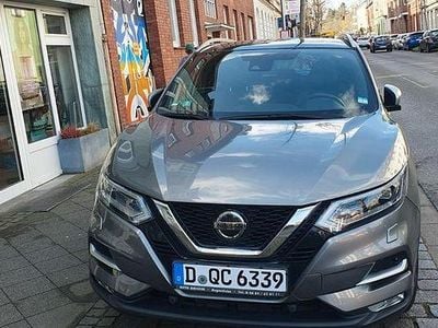 Gebraucht Nissan Qashqai Tekna+ 140 PS (102 kW) 2018 Grau SUV