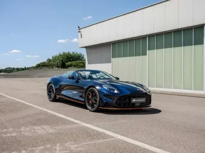 Gebraucht Aston Martin Vanquish 835 PS (614 kW) 2025 Blau Cabrio