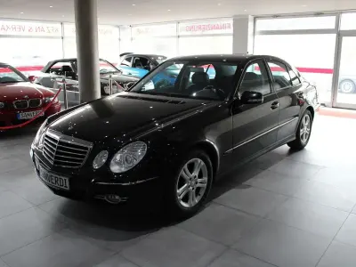 Brugt Mercedes E220 Avantgarde 170 HK (125 kW) 2009 Sort Sedan