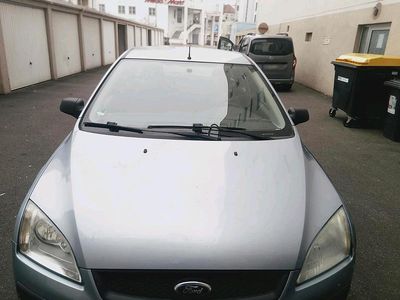 Gebraucht Ford Focus 101 PS (74 kW) 2005 Silber Kombi