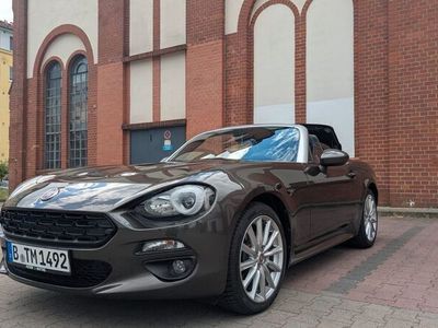 Fiat 124 Spider