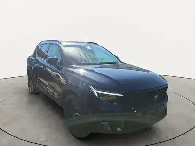 Usata Volvo XC40 Plus 163 CV (119 kW) 2025 Nero SUV