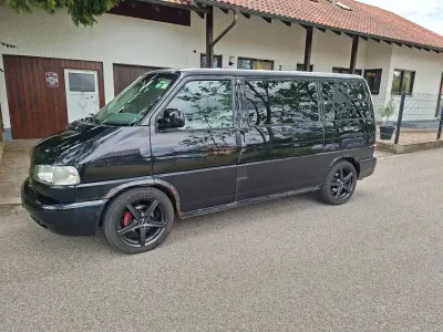 Gebraucht VW T4 102 PS (75 kW) 2003 Schwarz Van