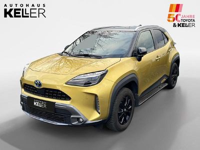 Gebraucht Toyota Yaris Cross 116 PS (85 kW) 2022 Brass gold metallic (5c2)/ black (202) SUV