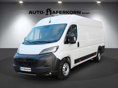 Weiß Gebraucht 2022 Peugeot Boxer Premium Van | 23.899 € (Teuer)