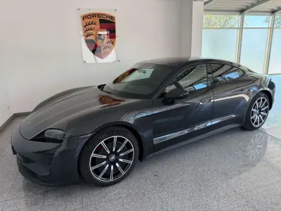 Occasion Porsche Taycan 4S Performance Package 419 kW (571 PK) 2023 Grijs Sedan