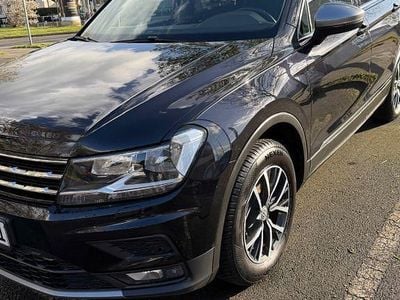 Gebraucht VW Tiguan Allspace IQ Drive 150 PS (110 kW) 2019 Schwarz SUV