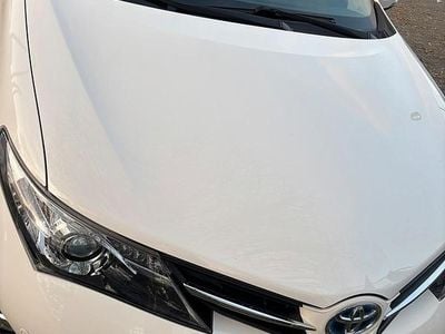 Toyota Auris Hybrid