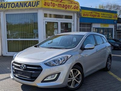 Gebraucht Hyundai i30 110 PS (80 kW) 2015 Silber Kombi