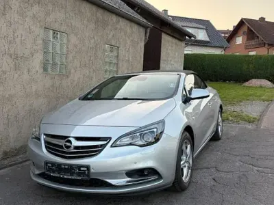 Gebraucht Opel Cascada Ultimate 140 PS (102 kW) 2016 Silber Cabrio