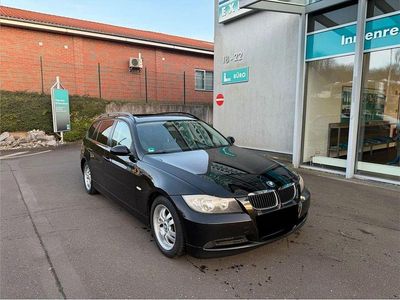 Gebraucht BMW 320 163 PS (119 kW) 2006 Schwarz Limousine
