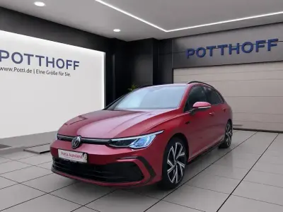 Gebraucht VW Golf VIII R-line 190 PS (139 kW) 2022 Kings red metallic Kombi