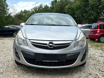 Gebraucht Opel Corsa Selection 75 PS (55 kW) 2011 Silber Kleinwagen