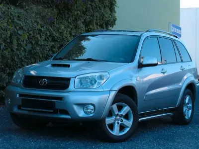 Gebraucht Toyota RAV4 Executive 150 PS (110 kW) 2004 Silber SUV