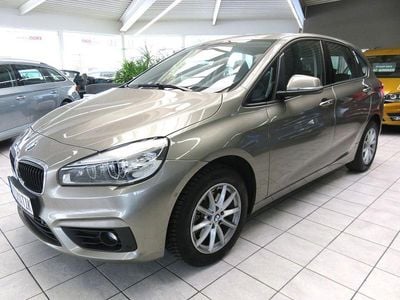 Silber Gebraucht 2017 BMW 218 Active Tourer Advantage Van / Kleinbus | 15.750 € (Guter Preis)