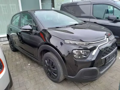 Gebraucht Citroën C3 Feel 82 PS (60 kW) 2022 Schwarz perla nera Kleinwagen