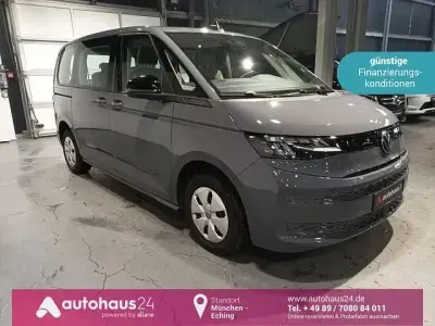 Second-hand VW Multivan 150 CP (110 kW) 2024 Gri Monovolum