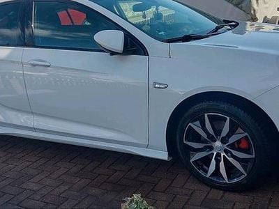 Gebraucht Opel Insignia 209 PS (153 kW) 2018 Weiß Limousine