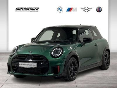 Second-hand Mini John Cooper Works 231 CP (169 kW) 2025 Verde Hatchback
