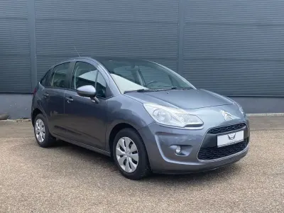 Gebraucht Citroën C3 Tendance 95 PS (69 kW) 2012 Grau Limousine