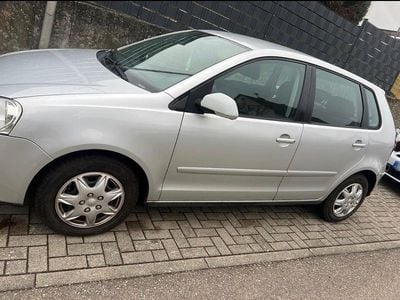 Gebraucht VW Polo 75 PS (55 kW) 2005 Grau Kleinwagen