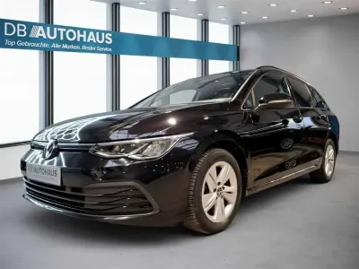 Second-hand VW Golf VIII Life 110 CP (80 kW) 2022 Negru Break