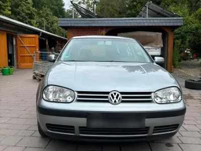 Gebraucht VW Golf IV 101 PS (74 kW) 2003 Grau Kleinwagen