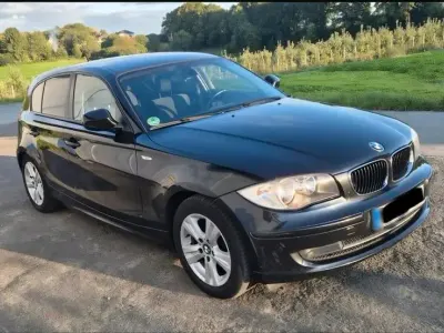 Gebraucht BMW 118 143 PS (105 kW) 2011 Schwarz Kleinwagen