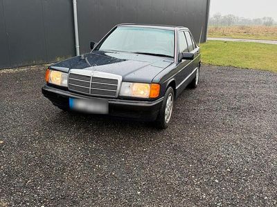 Gebraucht Mercedes 190 122 PS (89 kW) 1993 Limousine