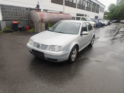 Gebraucht VW Bora 115 PS (84 kW) 1999 Silber Limousine