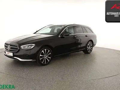 Usata Mercedes E300 Avantgarde 320 CV (235 kW) 2022 Nero Berlina