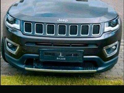 Gebraucht Jeep Compass 170 PS (125 kW) 2019 Grau SUV