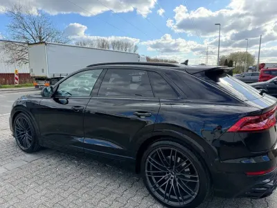 Gebraucht Audi Q8 Sport 333 PS (244 kW) 2020 Schwarz SUV