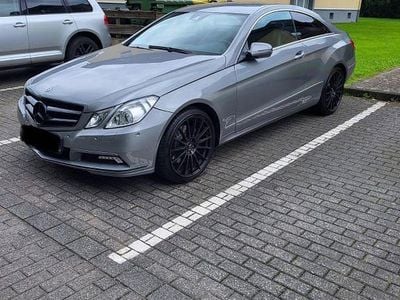 Usata Mercedes E350 Avantgarde 306 CV (225 kW) 2009 Grigio Coupé