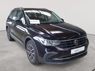 Gebraucht VW Tiguan Life 245 PS (180 kW) 2022 Deep black perleffekt SUV
