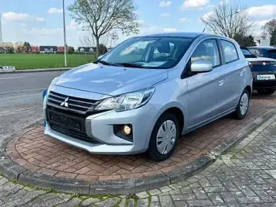 Gebraucht Mitsubishi Space Star Select 71 PS (52 kW) 2023 Silber Kleinwagen