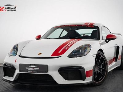 Porsche Cayman GT4