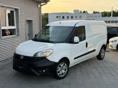 Gebraucht Fiat Doblò 95 PS (69 kW) 2018 Weiß Van / Kleinbus