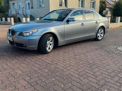 BMW 525