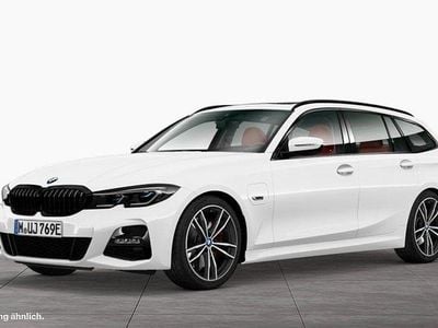Gebraucht BMW 330e M Sport 292 PS (214 kW) 2022 Weiß Kombi